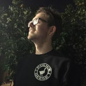 Meet your Posher, Amos